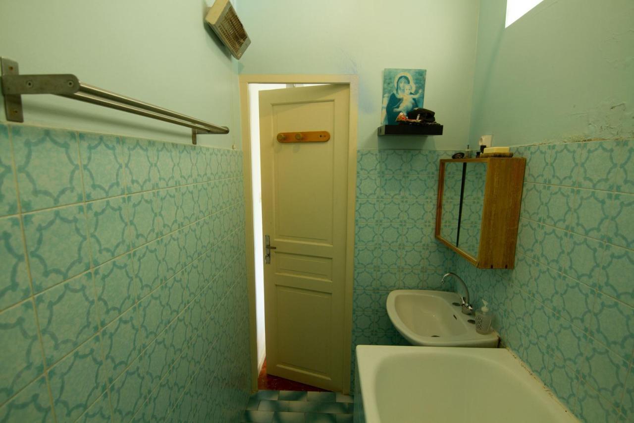 Jolie Chambre Dans Appartement Cosy En Plein Centre Marselha Exterior foto